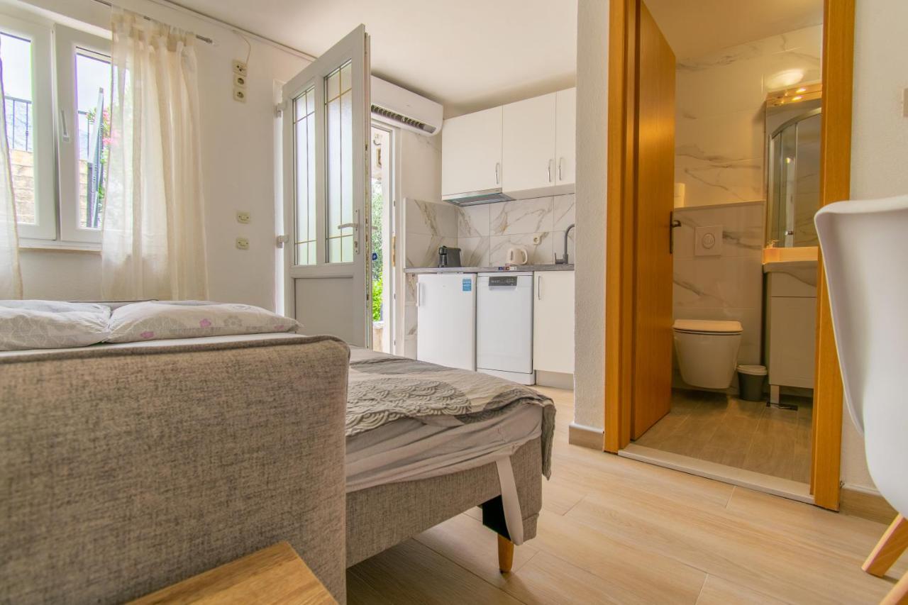 Studio Apartman Monika Hotel Baska Voda Ngoại thất bức ảnh