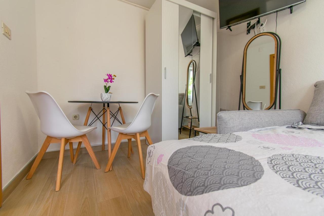 Studio Apartman Monika Hotel Baska Voda Ngoại thất bức ảnh