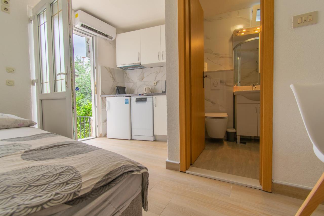 Studio Apartman Monika Hotel Baska Voda Ngoại thất bức ảnh
