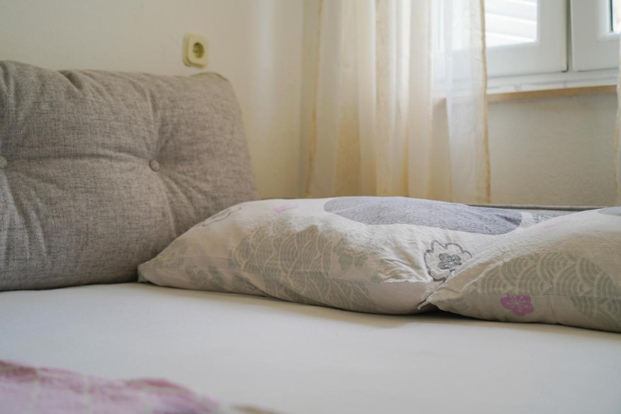 Studio Apartman Monika Hotel Baska Voda Ngoại thất bức ảnh